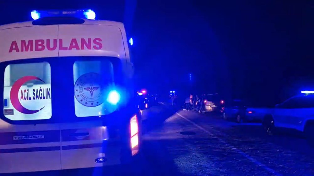 Konya'da motosiklet devrildi, bir genç hayatını kaybetti