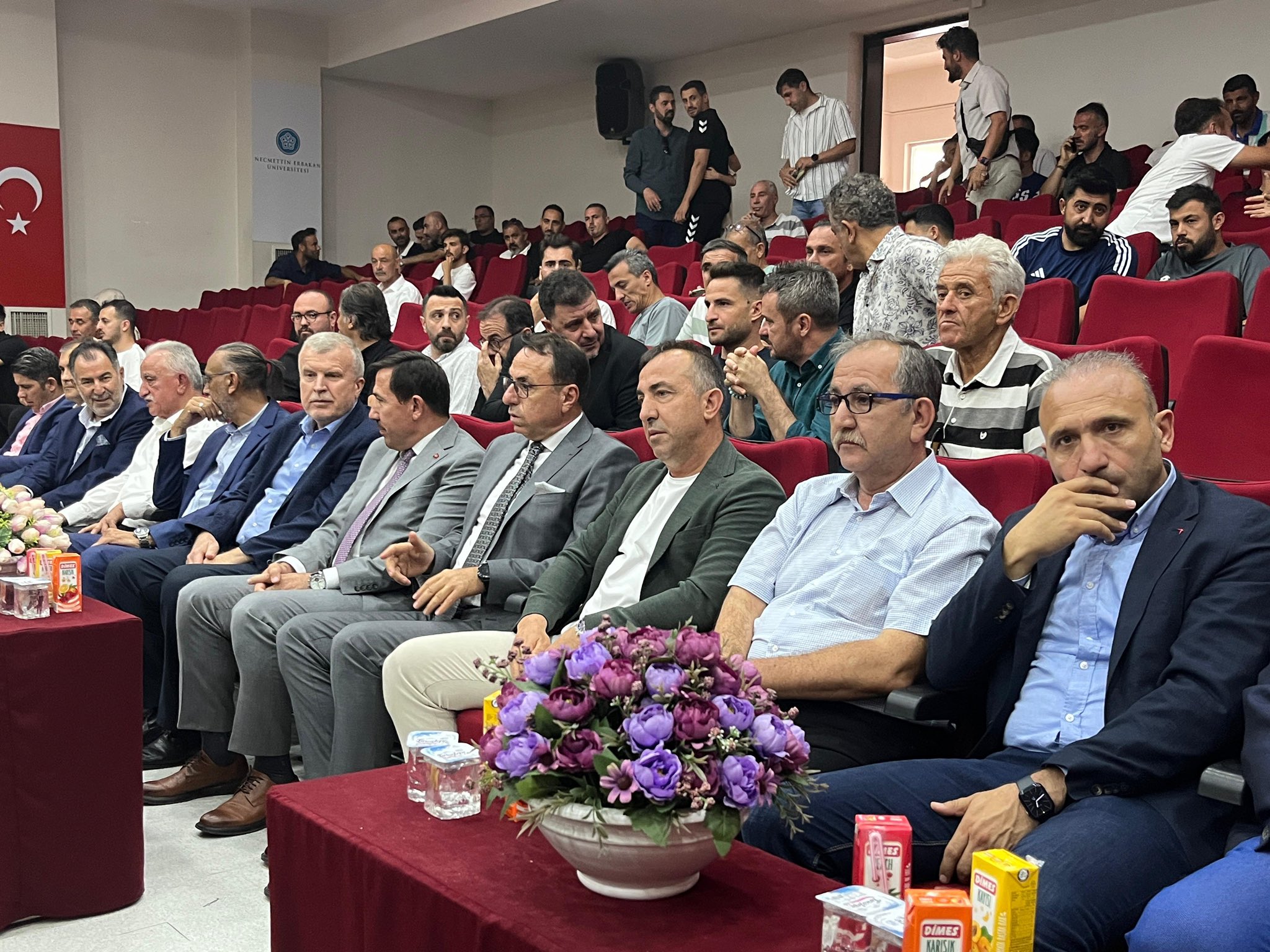 ucar-odul-kazandi-001.jpg