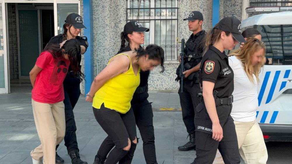 Konya merkezli 4 ilde dolandırıcılık operasyonu... Çokk sayıda gözaltı var