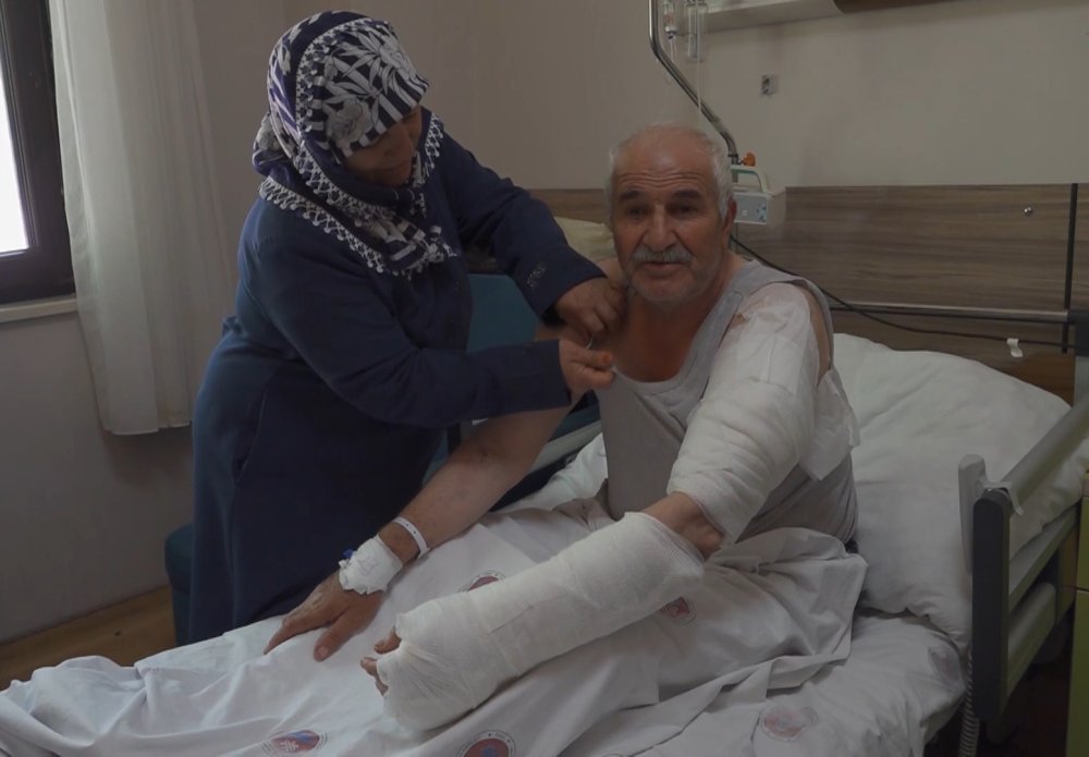 Ot biçen vatandaşa kurt saldırdı!