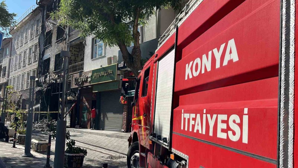Konya merkezdeki kafede yangın