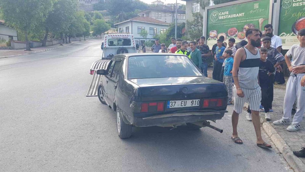 "Dur" ihtarına uymayıp 4 araca çarpan sürücüye 78 bin lira ceza kesildi