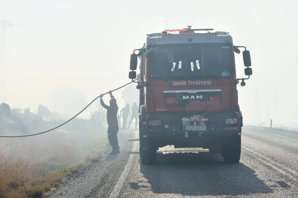 İzmir Çeşme'deki orman yangını 2'nci gününde