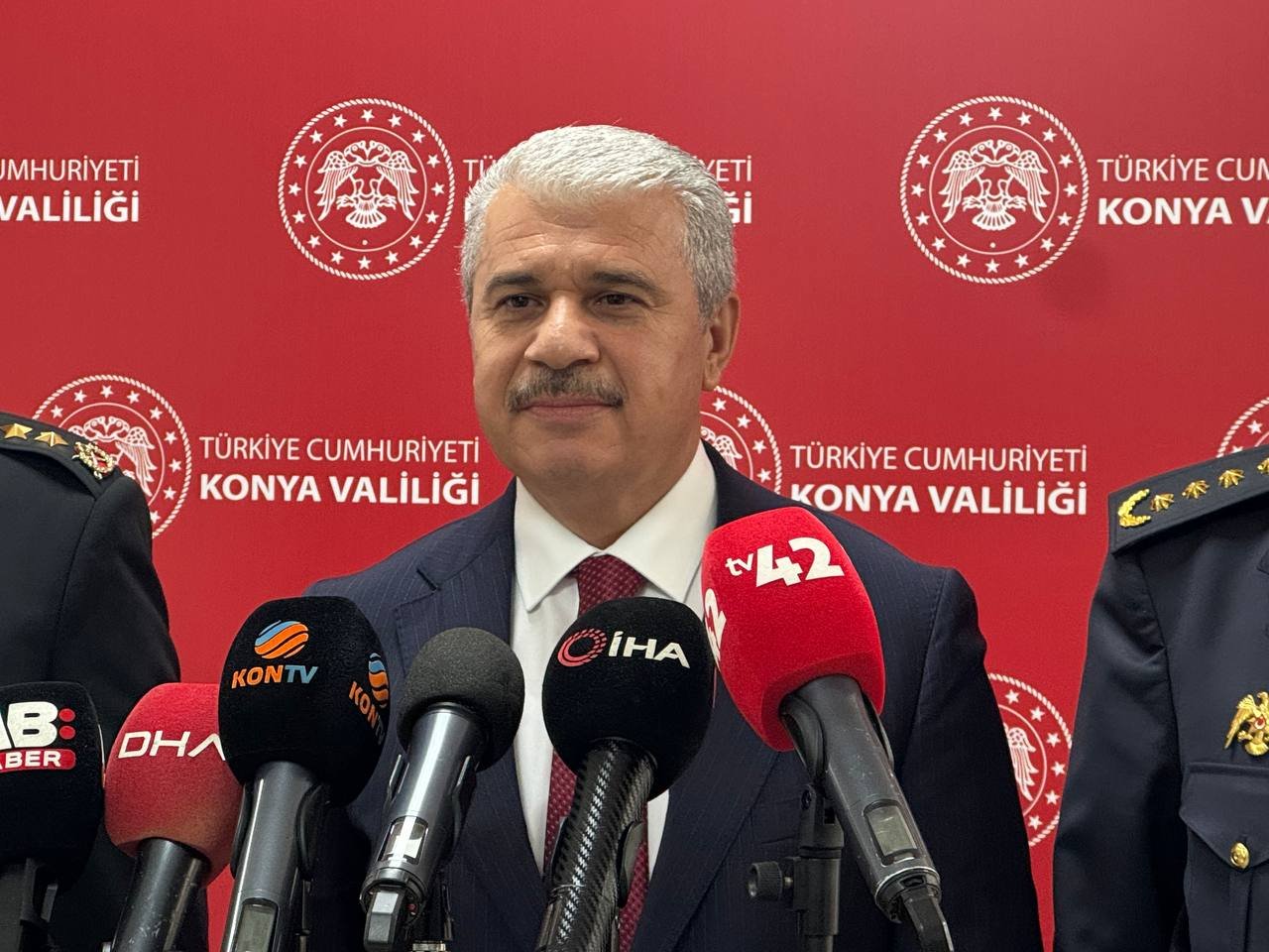 konya-genisletilmis-asayis-toplantisi-2.jpg