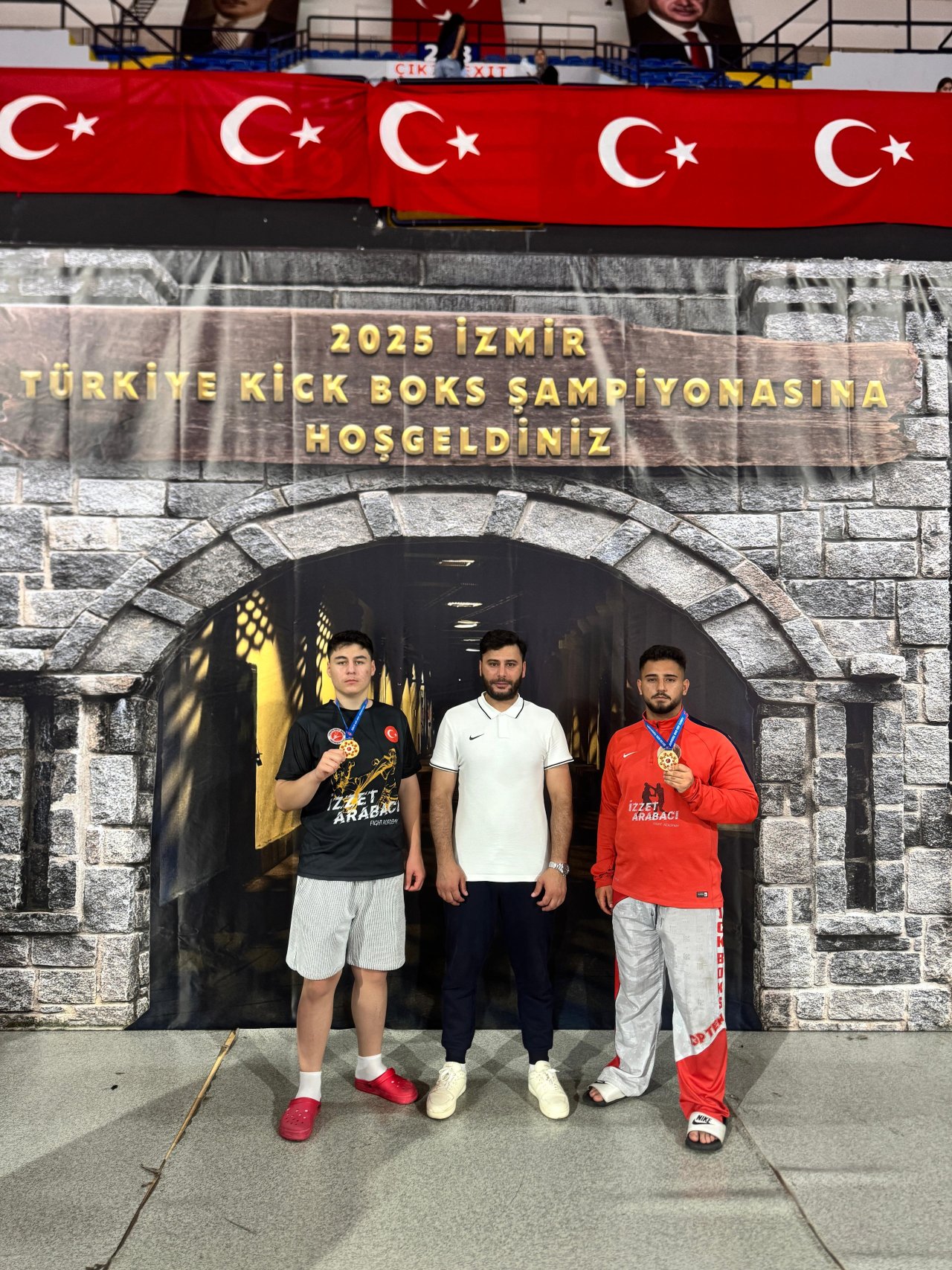 turkiye-kick-boks-sampiyonasinda-izzet-arabaci-fight-academy-basarisi-1.jpeg