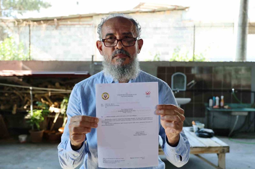 Tapulu arazisi olduğunu söyleyip sokağın girişini kapattı