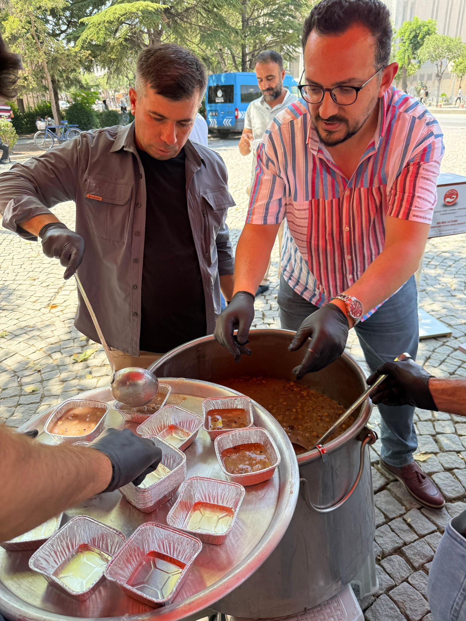 biz-bize-yeteriz-dernegi-2.jpeg