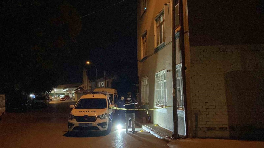 Konya’da merkezde olay... 3’üncü kattan düşen çocuk ağır yaralandı