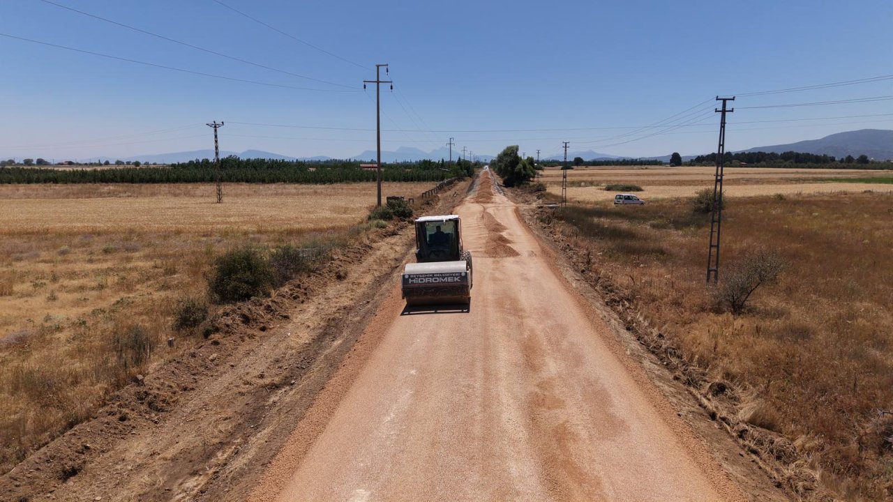 beysehirde-asfalt-calismalari-tum-hiziyla-devam-ediyor-1.jpeg