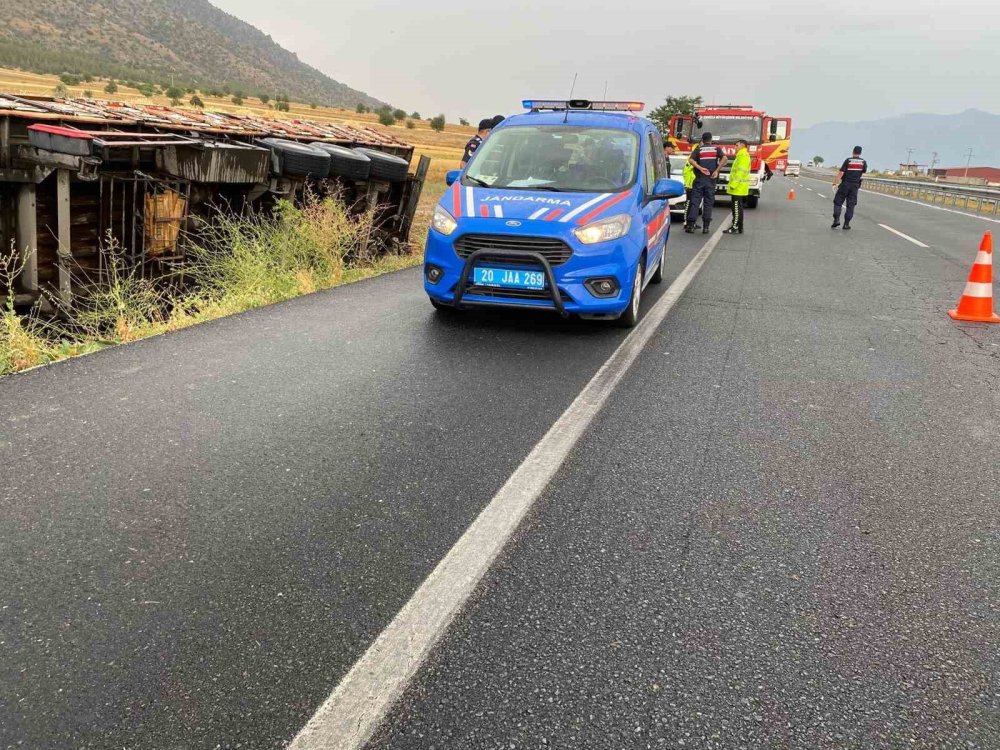 Konya'daki aile faciayı yaşadı! Sürücü öldü, eşi ve çocukları yaralandı