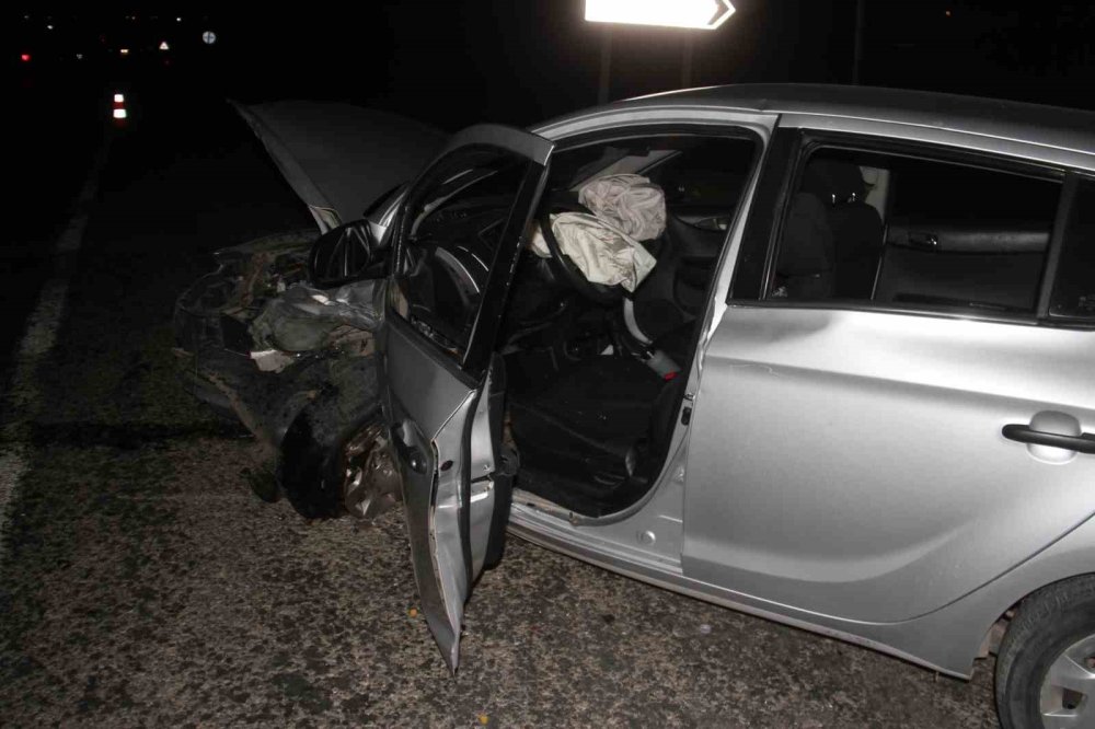 Konya’da iki otomobil çarpıştı: 6 yaralı