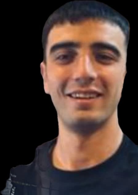 Bariyerlere çarpan otomobilin sürücüsü öldü