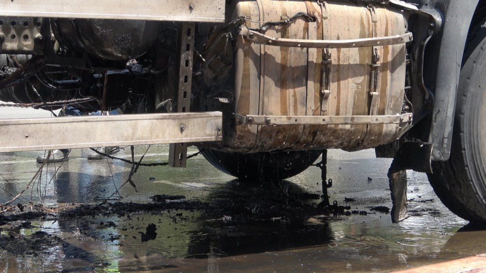 Konya'da seyir halindeki kamyonda yangın