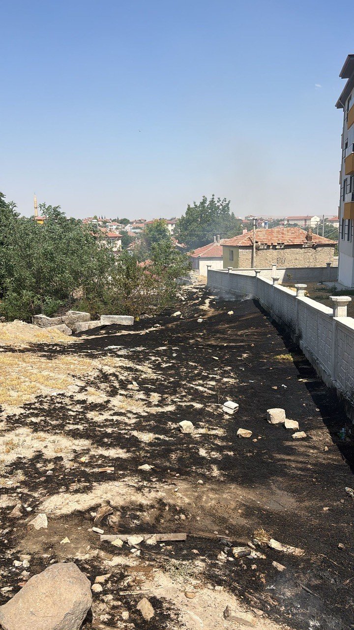 Konya'nın ilçesinde yangın paniği
