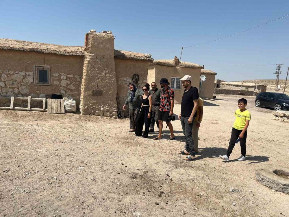 Meke Gölü, Acıgöl, obruklar turist çekiyor