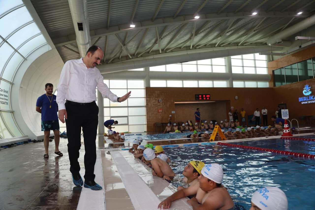 merkeze-bagli-tasra-mahallelerde-yuzme-bilmeyen-kalmasin-projesi-basladi-2.jpg