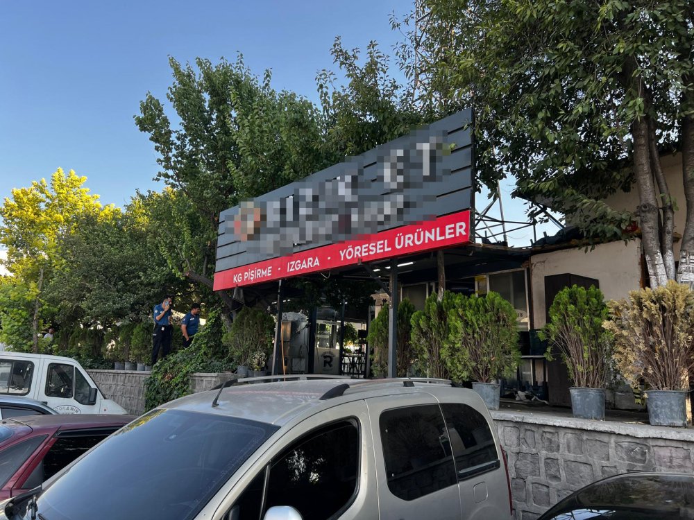 Döner ustası, iş yerinde tabancayla vuruldu