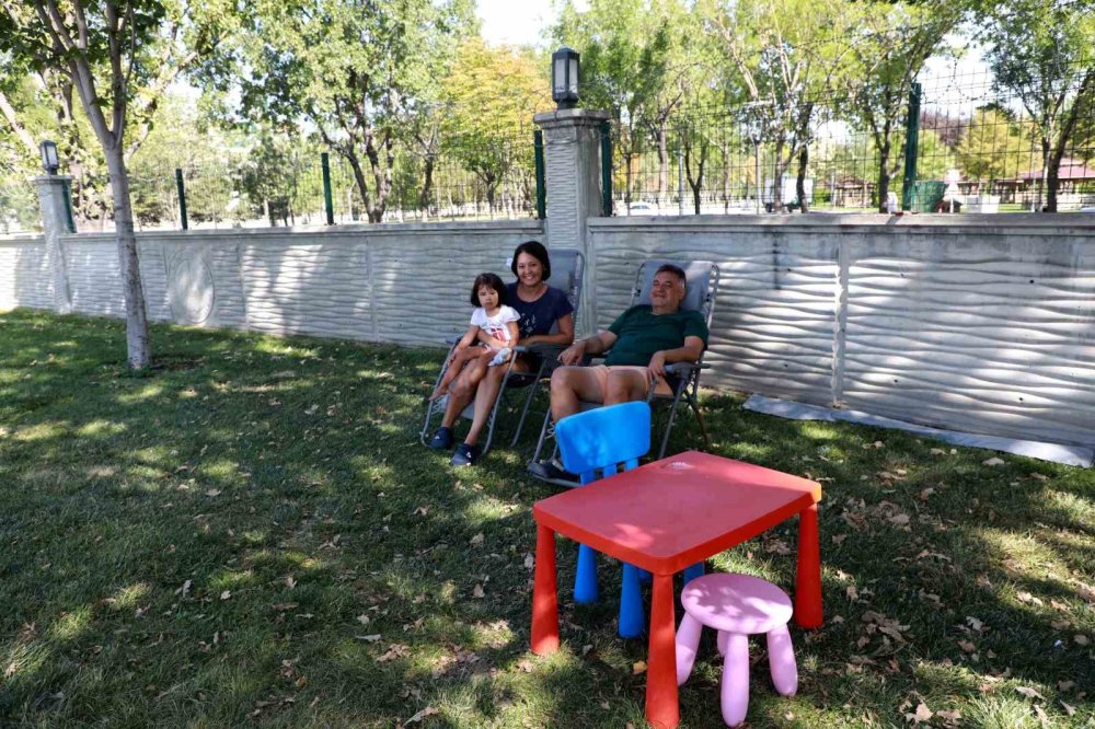 Konya'da şehrin merkezinde karavan konforu