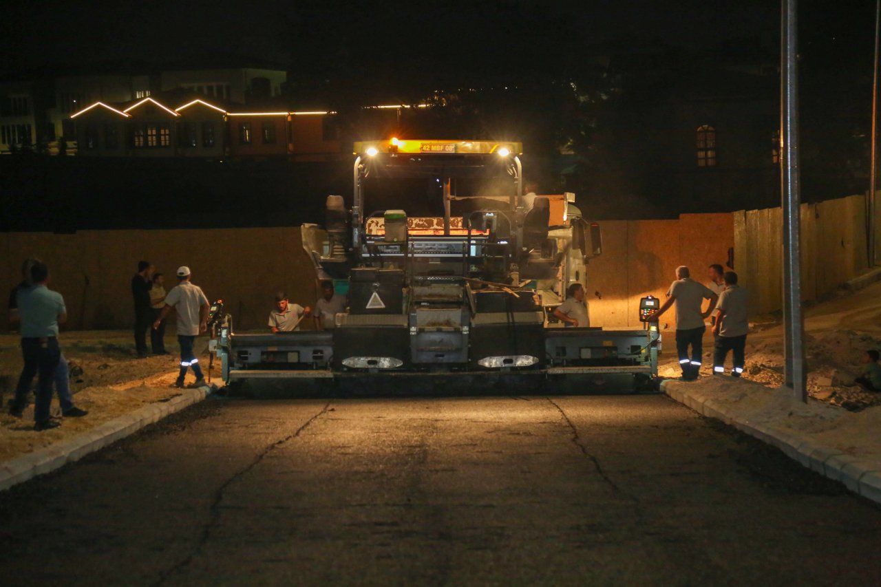 meram-belediyesi-larende-caddesi-ve-surici-icin-yogun-mesai-harciyor-2.jpg