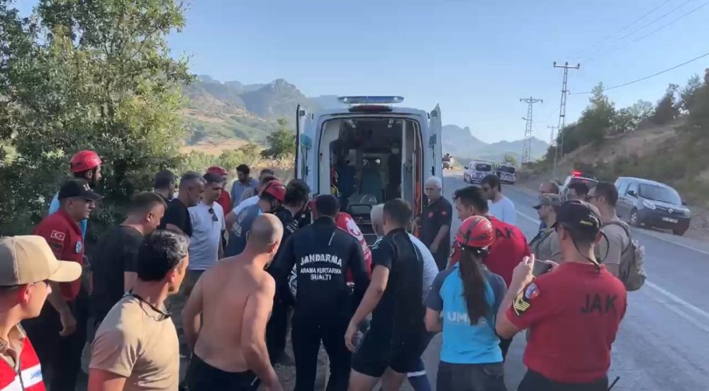 22 yaşındaki genç serinlemek için girdiği çayda boğuldu