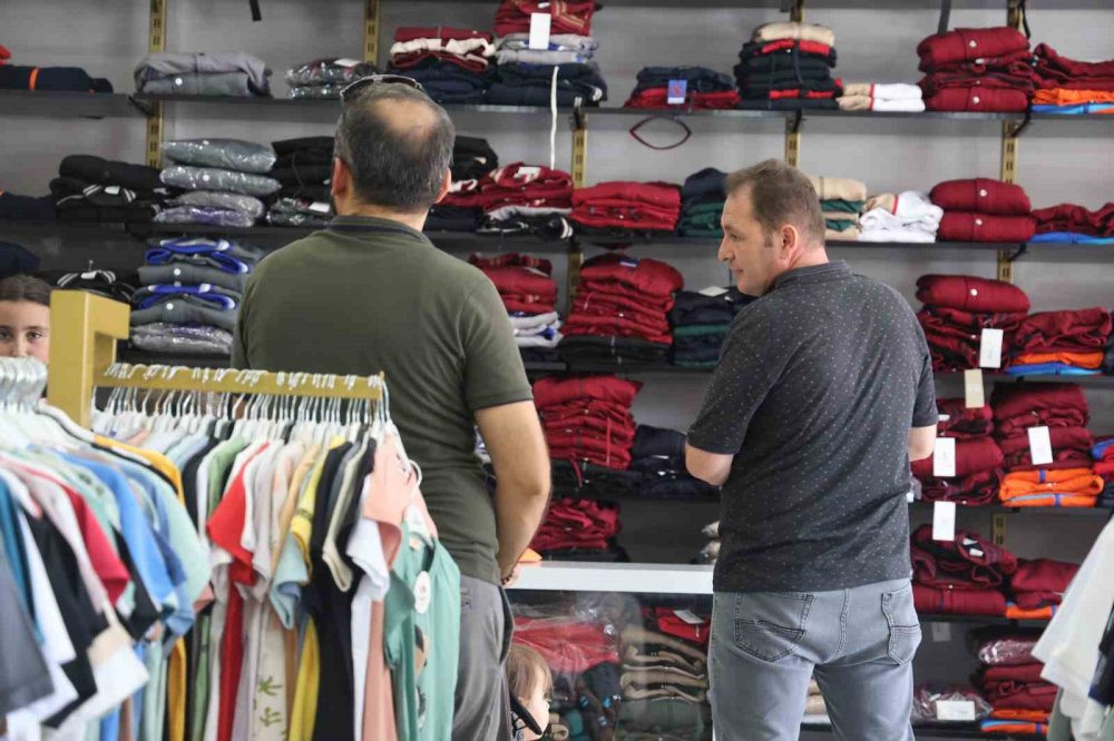 Okul alışverişi için pamuk ve kalite uyarısı... Konya'da ilkokul öğrencisinin giyim masrafı ne kadar?