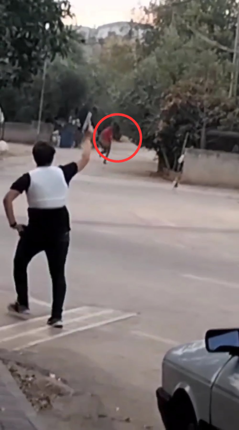 Balkondan tüfekle havaya ateş açan kişi tutuklandı