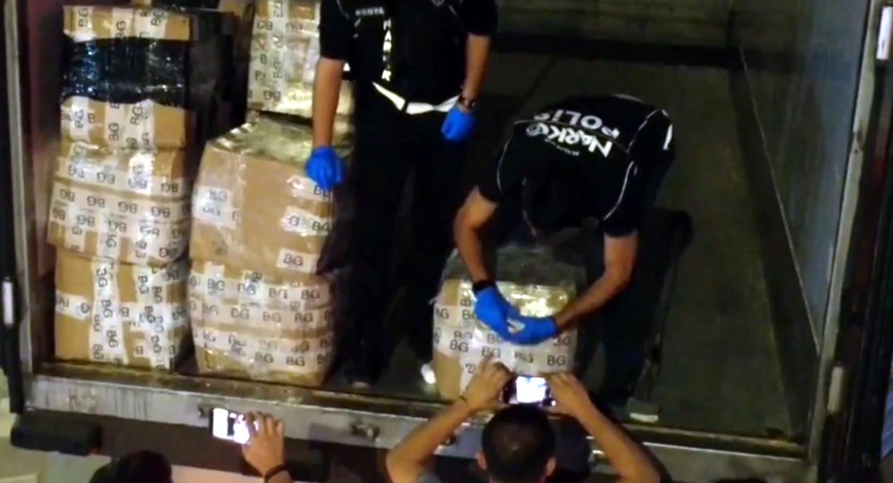 Bakan Yerlikaya duyurdu! Konya’da binlercesi ele geçirildi