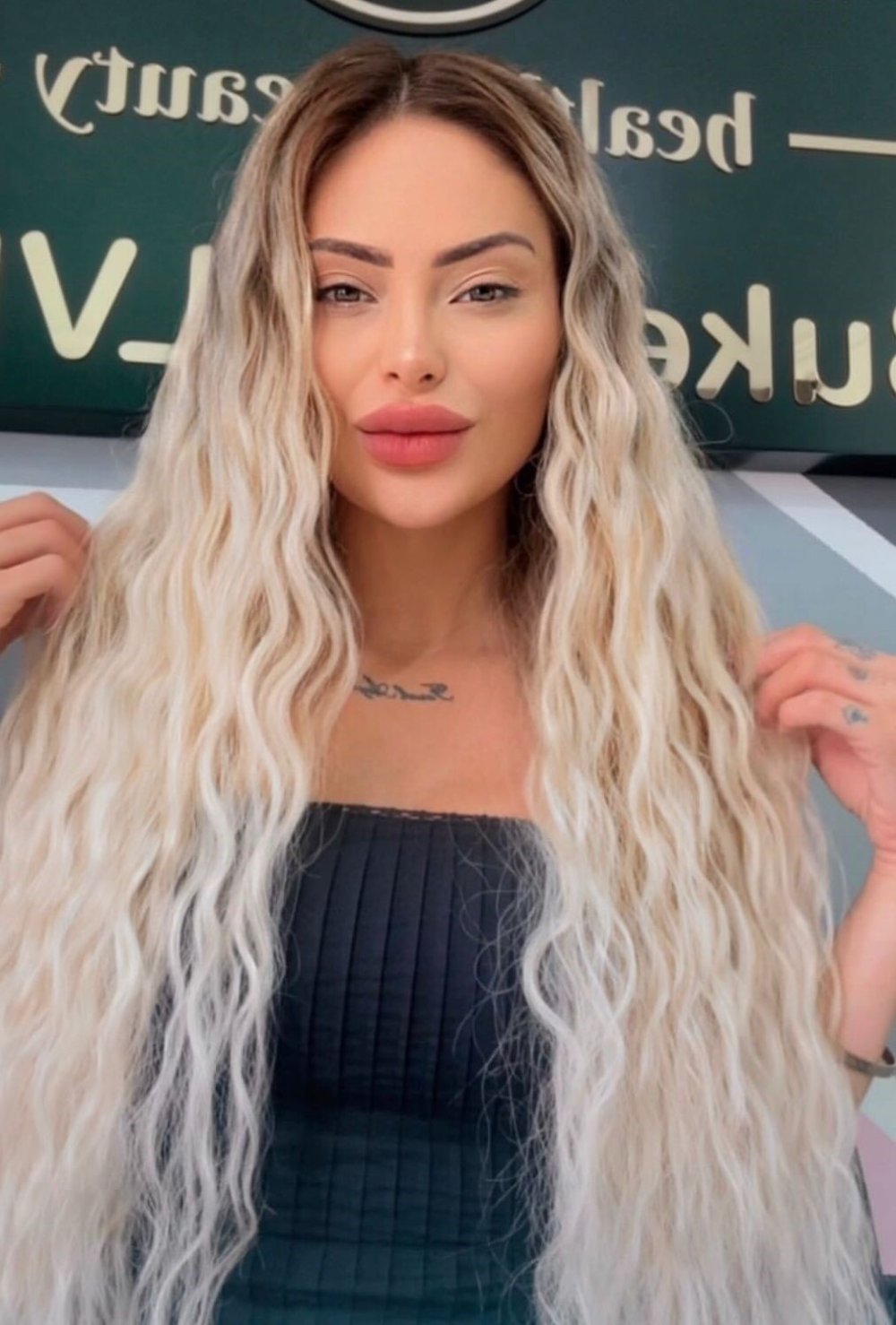 Uzman estetisyen evinde ölü bulundu