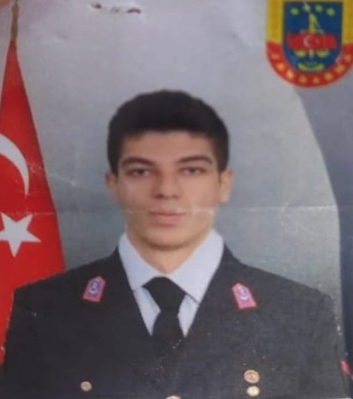 Uzman çavuş kazada hayatını kaybetti