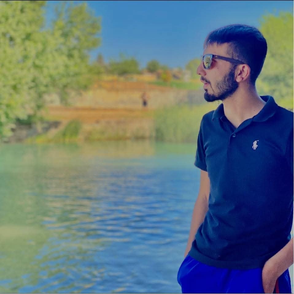 Traktöre çarpan motosikletin sürücüsü hayatını kaybetti