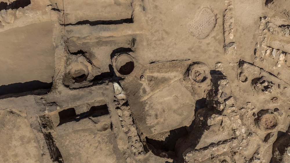 Konya'da bebekleri gömüp yetişkinleri yakmışlar!