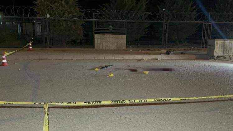 Sokak ortasında vurulmuş halde bulundu