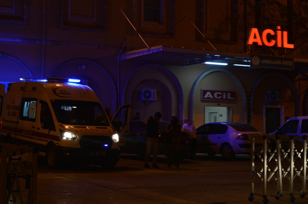 Boş tarlada 25 yaşlarında erkek cesedi bulundu