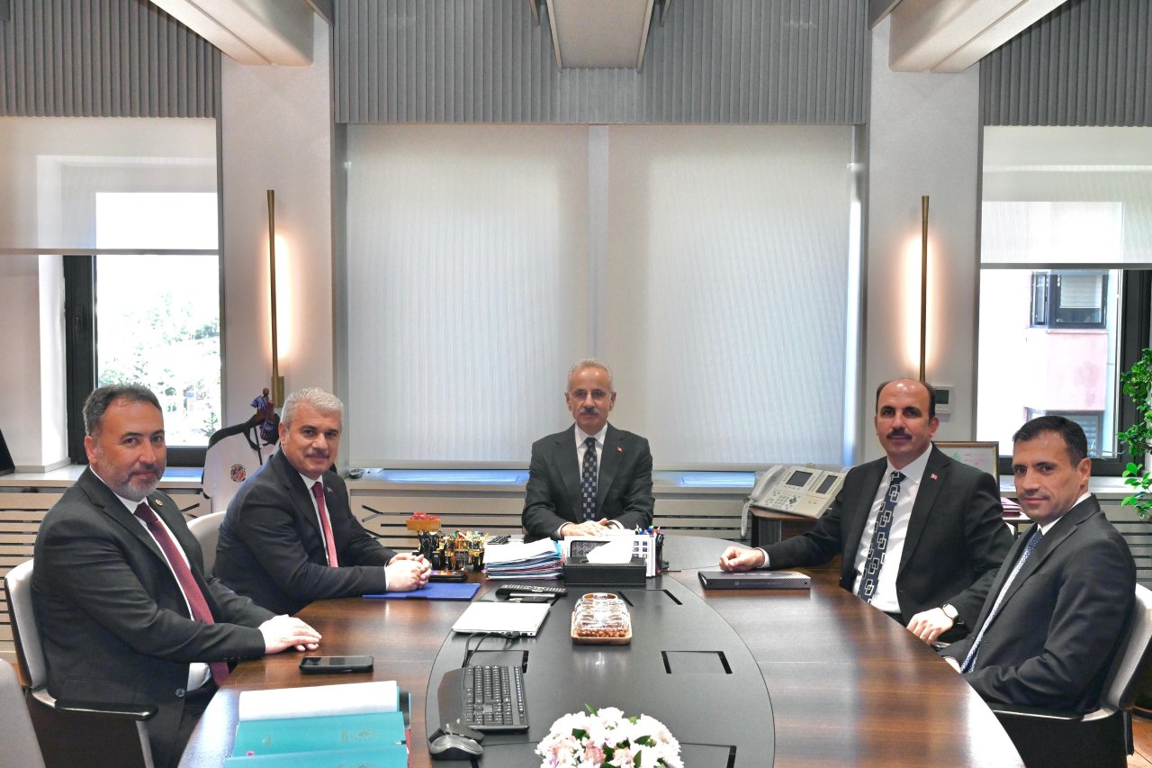 konya-heyeti-ankarada-bakanlarla-yatirimlari-ve-projeleri-istisare-etti-1.jpg