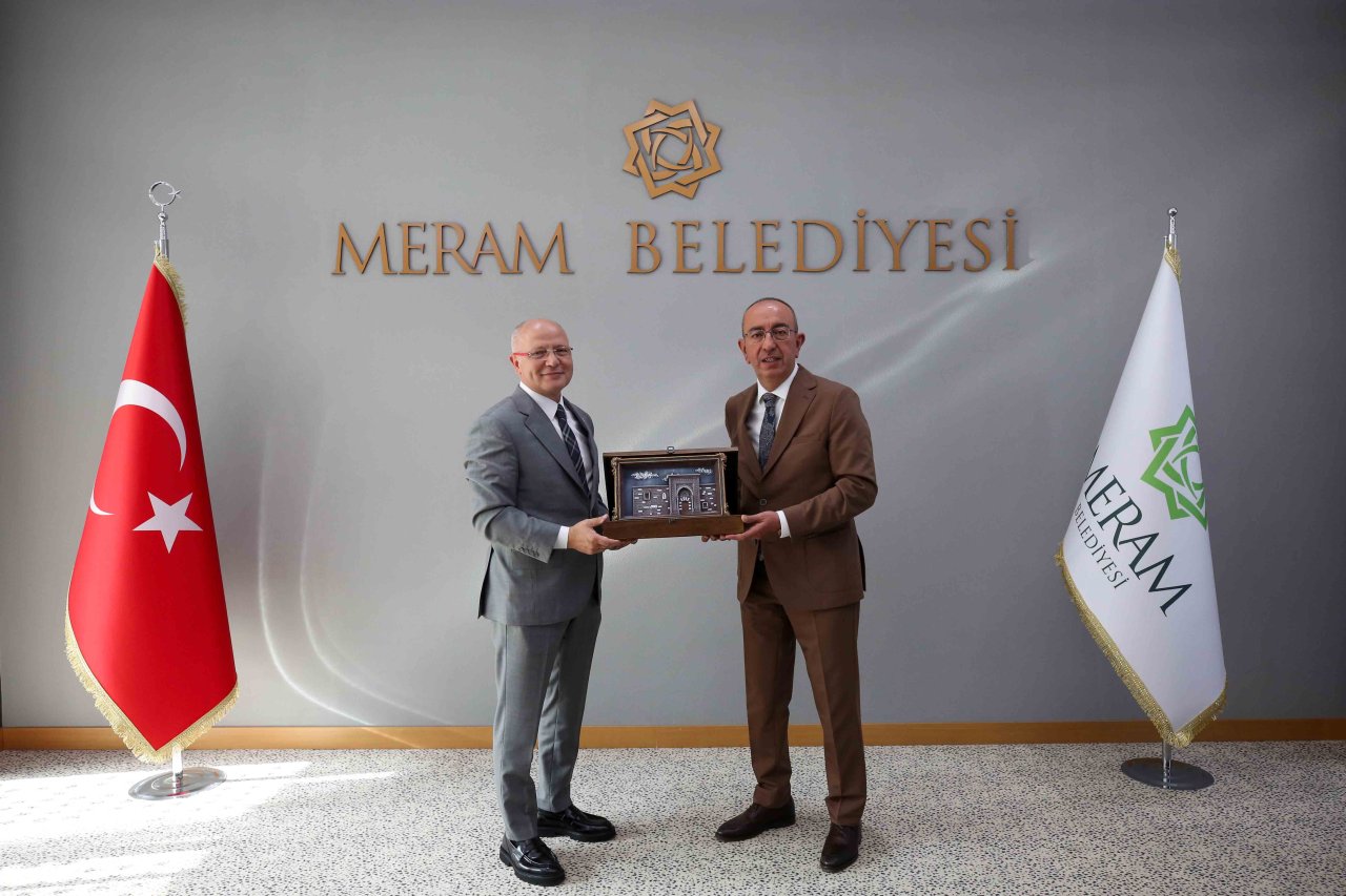 bursa-belediye-baskanlari-tecrube-paylasimi-icin-meramda-1.jpg