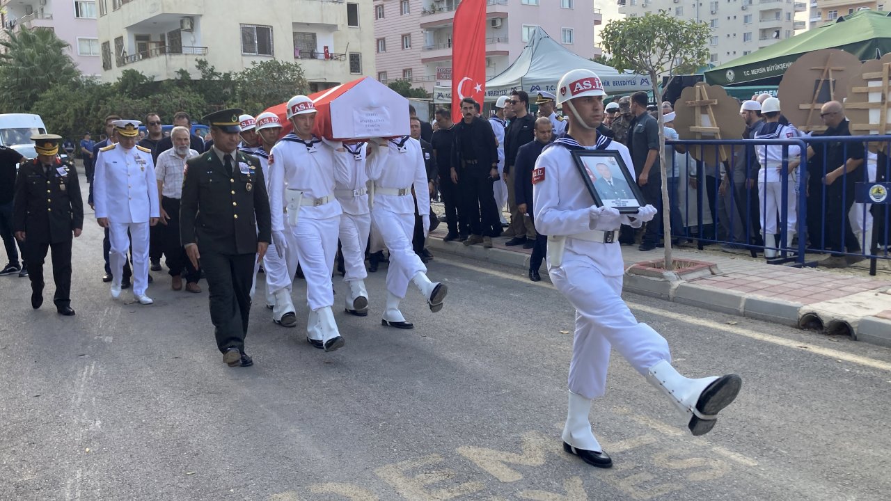 ehit-piyade-uzman-cavus-huseyin-gunayin-cenazesi-mersinde-defnedildi-2.jpg
