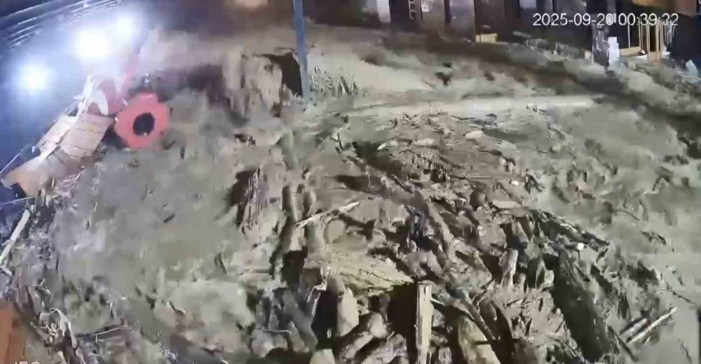 Rize’de sel böyle geldi