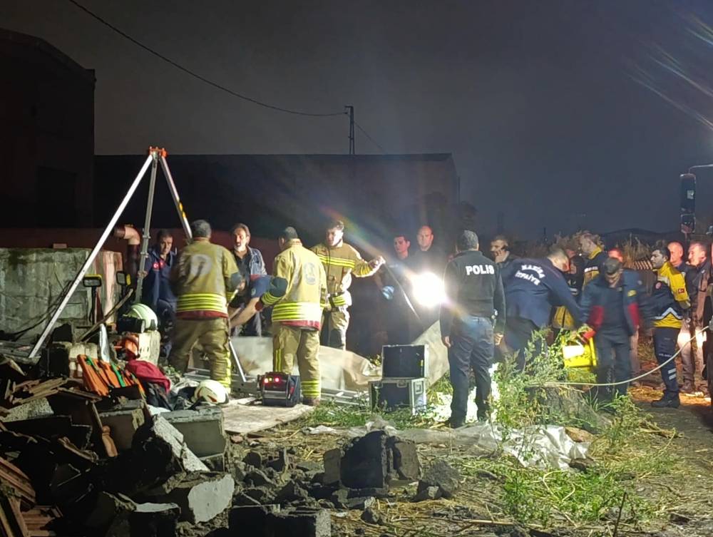 3 gündür kayıp olarak aranıyordu, 30 metrelik kuyuda ölü bulundu