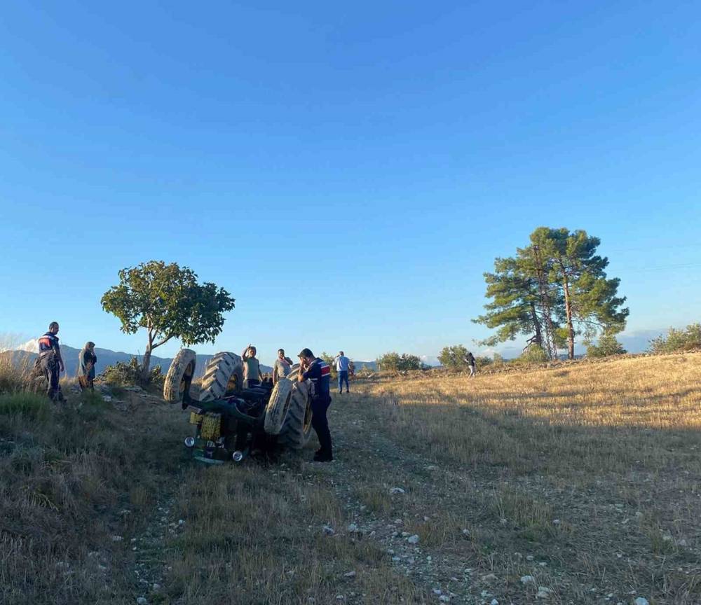 Traktör kazası can aldı! 1 ölü