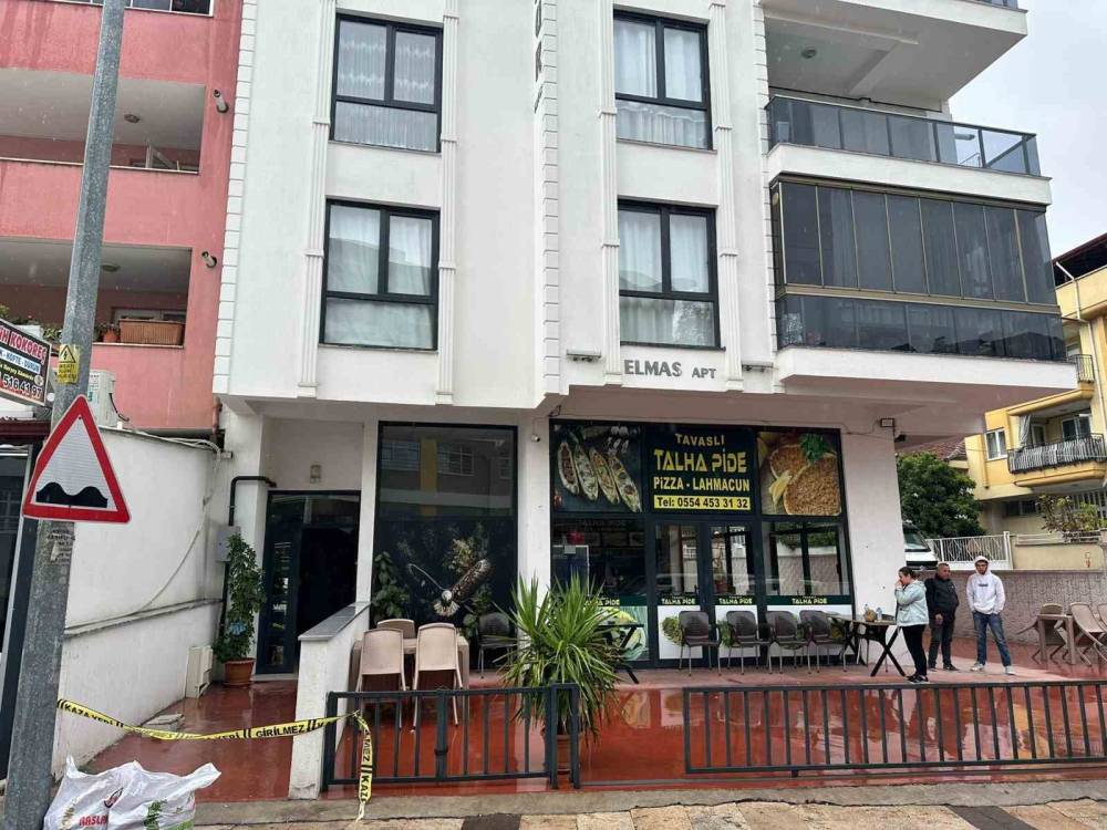 Kendisinden haber alınamayan kadın evinde ölü bulundu