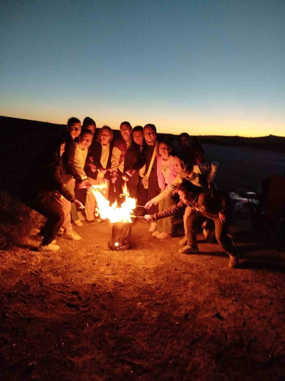 Meke Krater Gölü’nde Ay ve Satürn’ü gözlemlediler