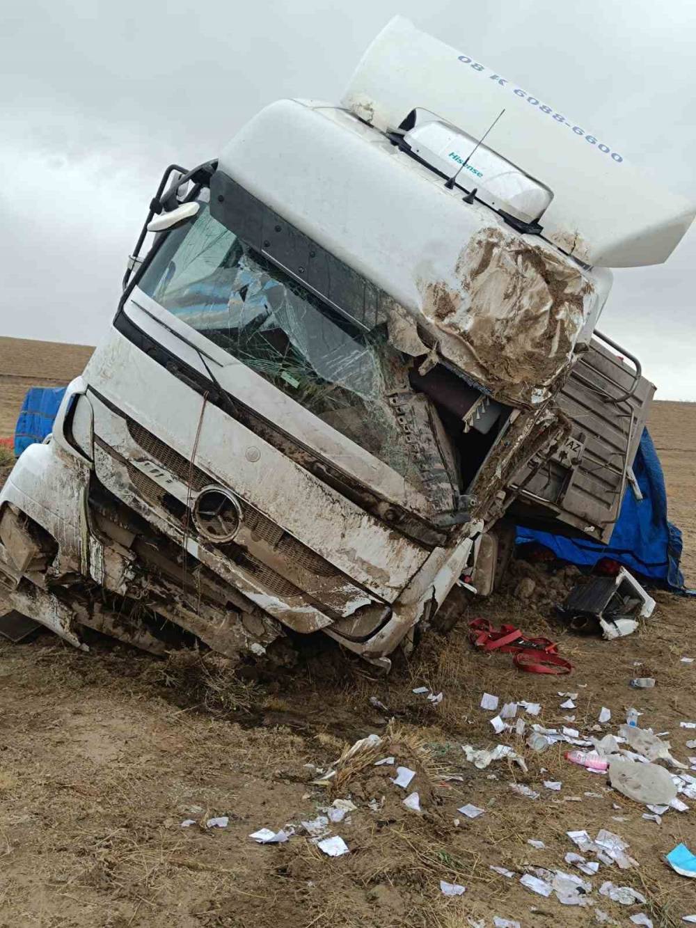 Konya-Ankara Karayolu'nda kaza... Bu araçtan burnu bile kanamadan kurtuldu