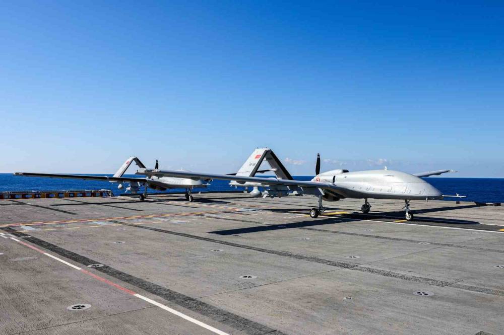 Mavi Vatan’daki Denizkurdu tatbikatında Milli SİHA’lardan tam isabet