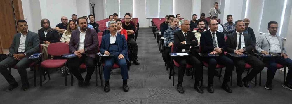 Konya'daki firmalara yapay zeka eğitimi