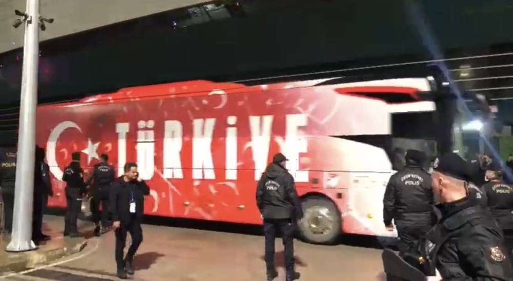 Türkiye ve Gürcistan milli takımları stada ulaştı