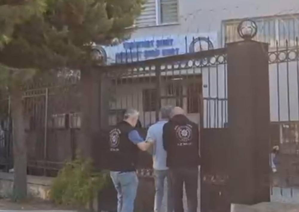 İzmir'de 100 adresi eş zamanlı baskın!