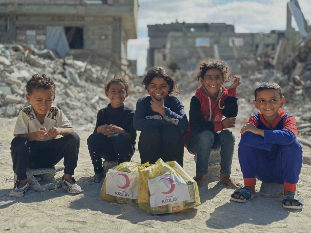 Kızılay Gazze’de gıda yardımlarını sürdürüyor