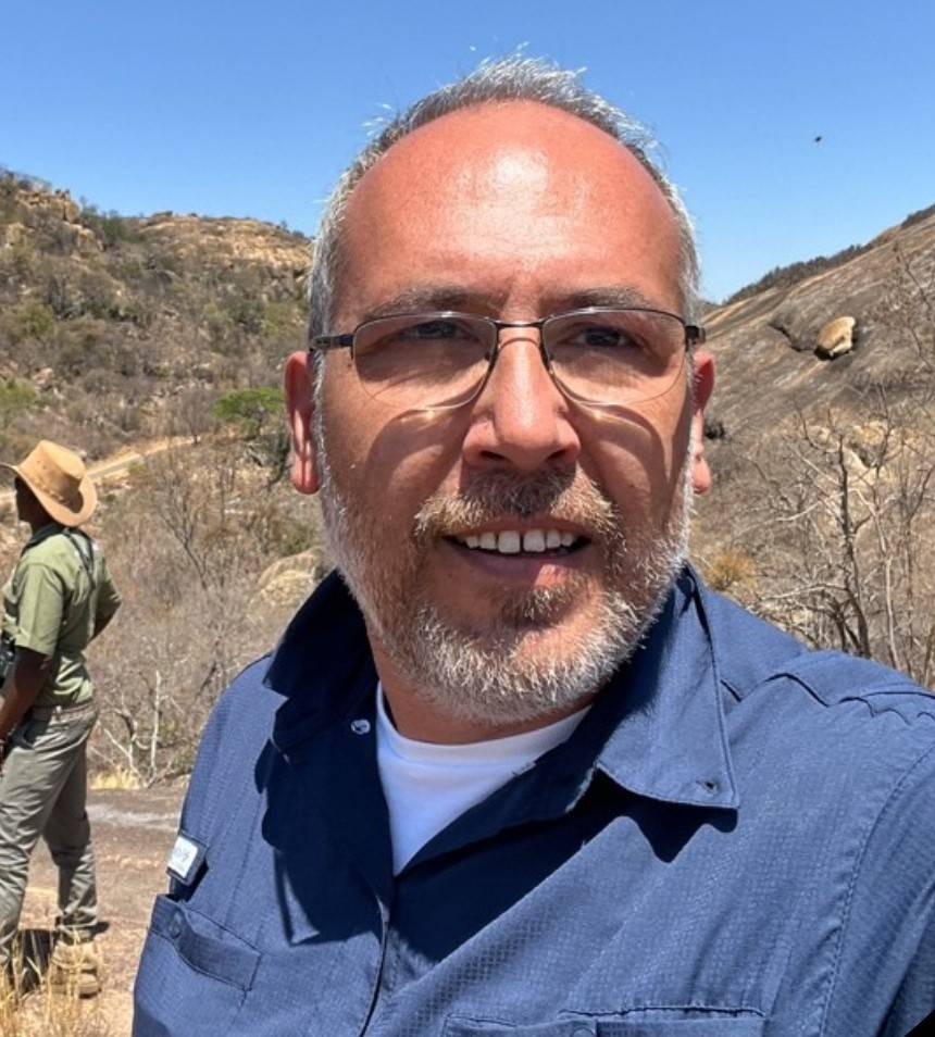 Otomobil, kavşakta bekleyen kamyona çarptı; 1 ölü, 1 yaralı