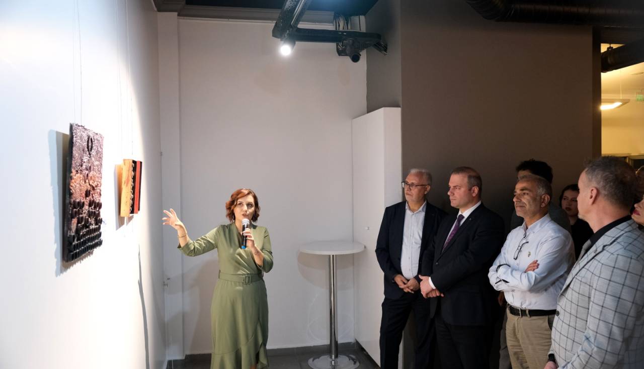 medas-sanat-galerisi-yeni-bir-sergiye-ev-sahipligi-yapiyor-4.jpeg