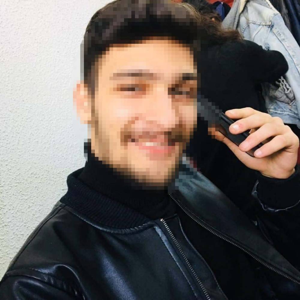 Husumetli olduğu kişi tarafından bıçakla öldürüldü